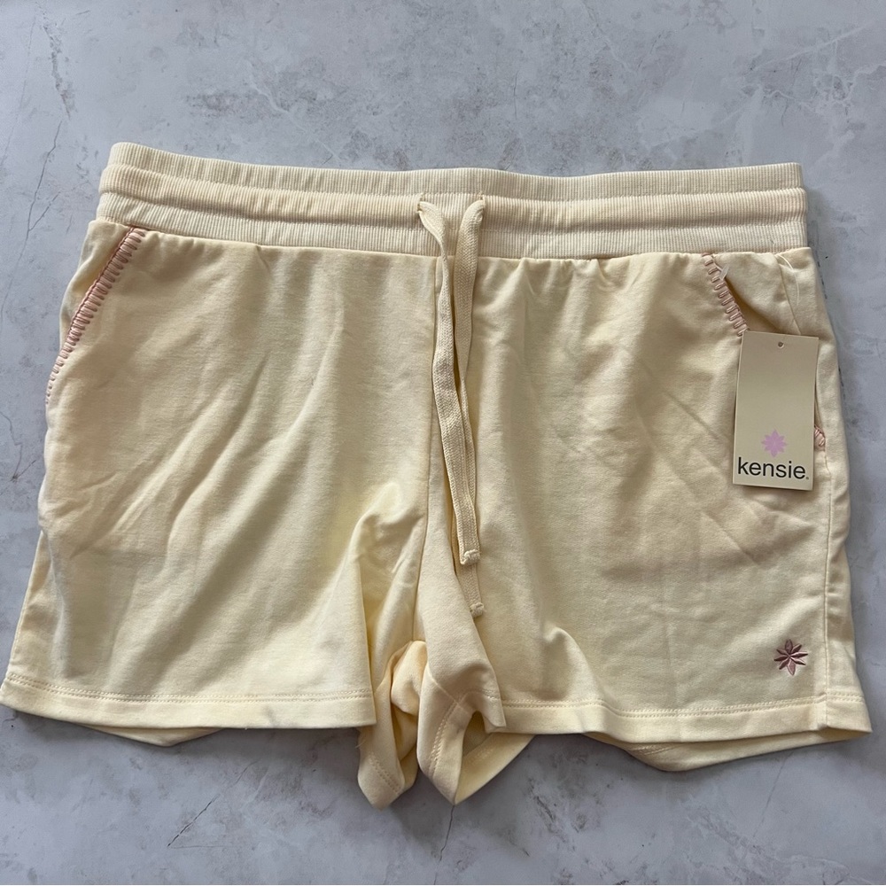 NWT Kensie Women's Blanket Stitch Shorts in Vanilla XL